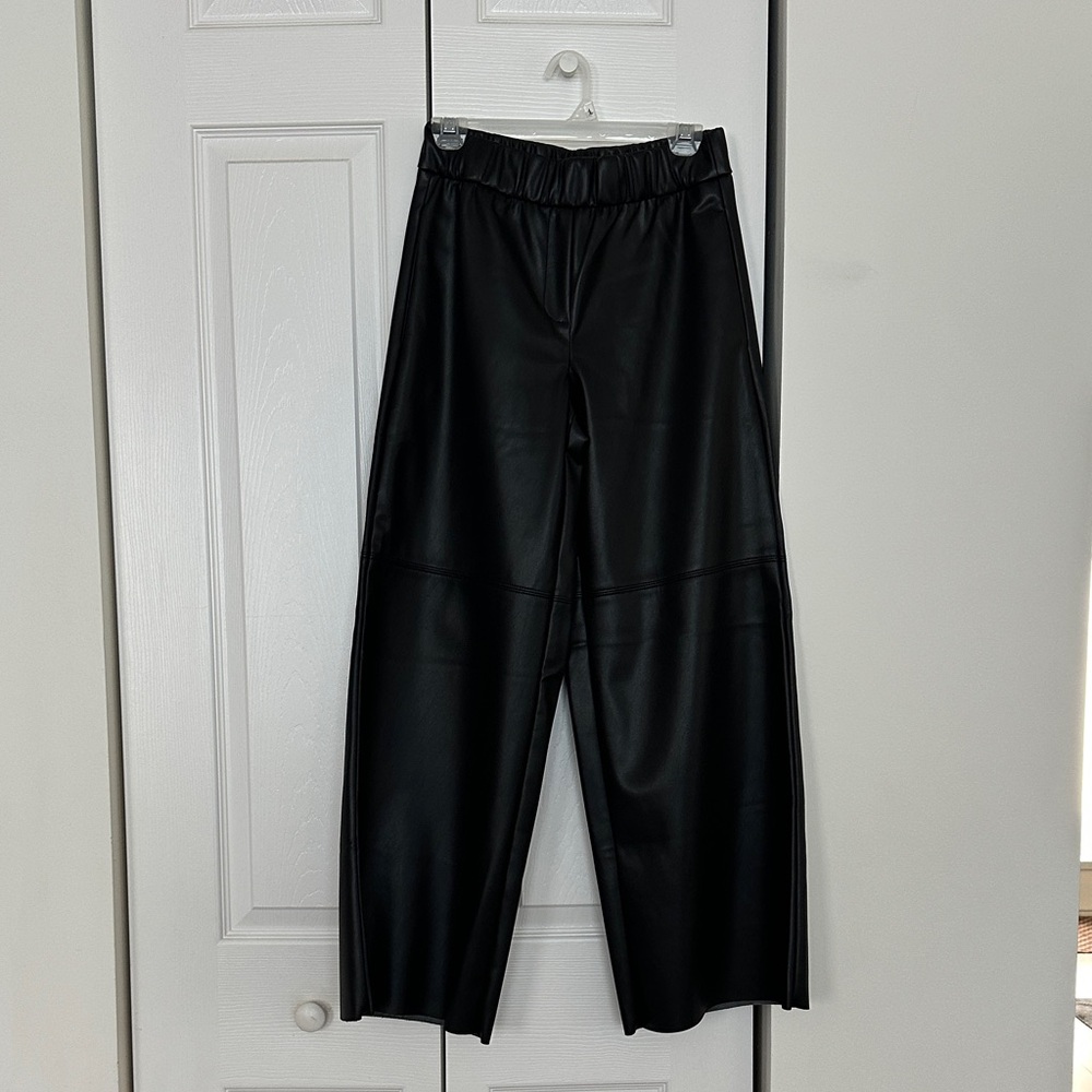 BANANA REPUBLIC BLACK VEGAN LEATHER PULL ON WIDE LEG PANTS NWT SIZE XSMALL